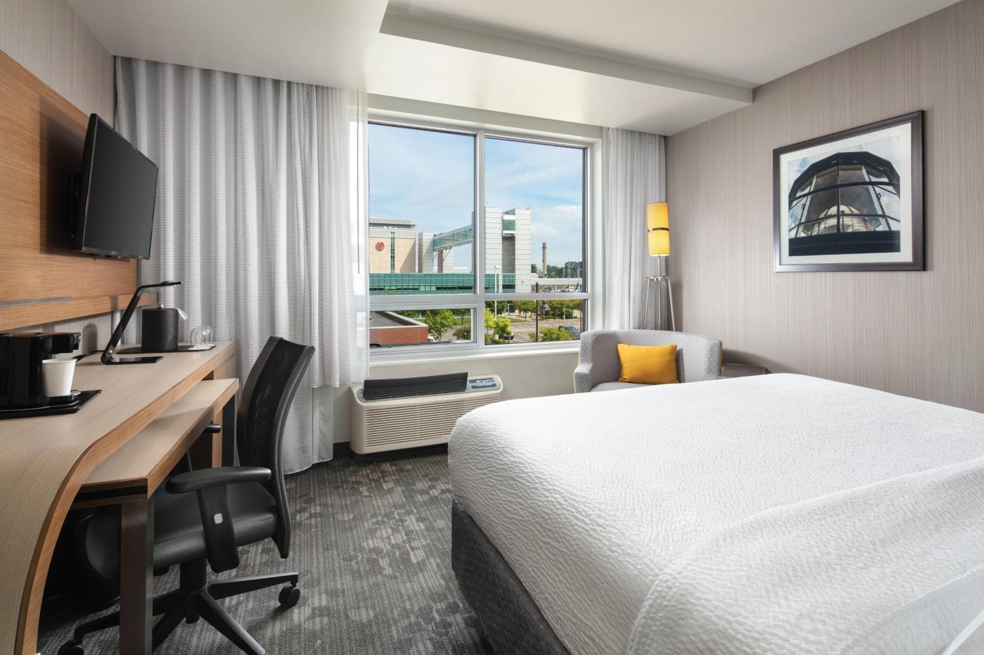 Courtyard By Marriott Erie Bayfront Hotel Luaran gambar