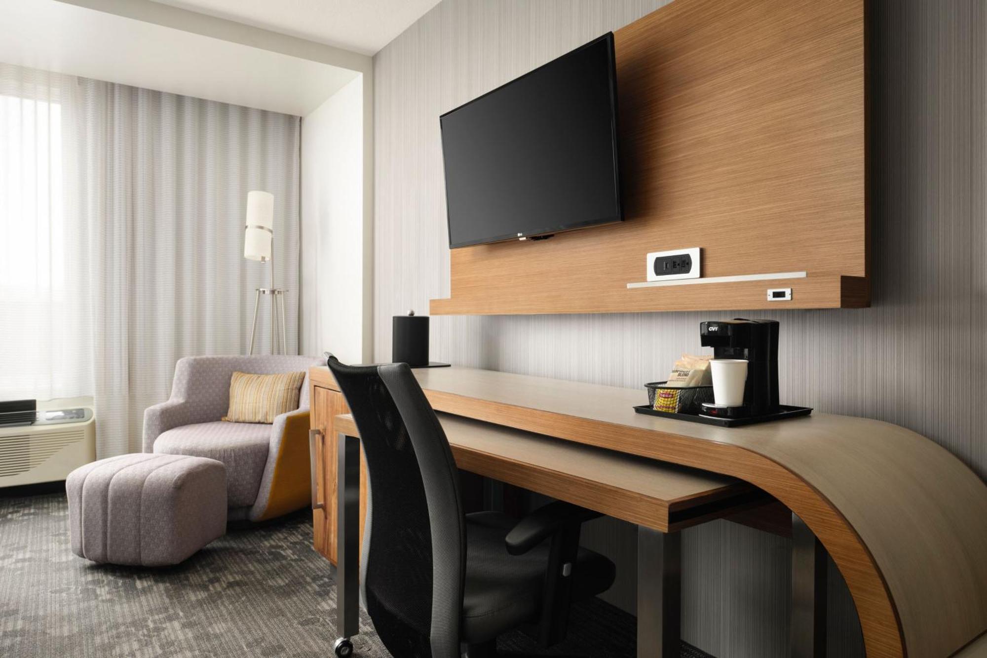 Courtyard By Marriott Erie Bayfront Hotel Luaran gambar