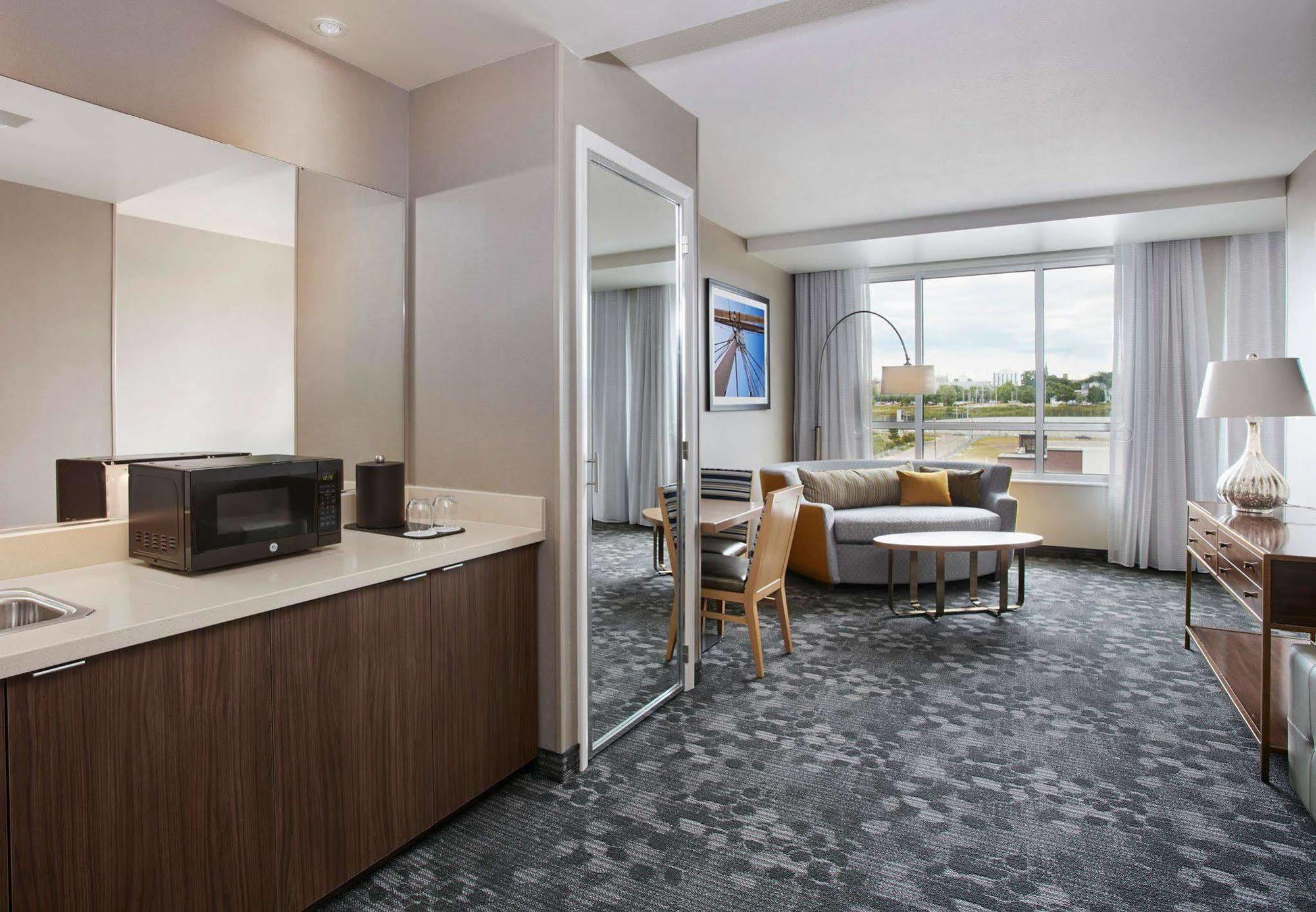 Courtyard By Marriott Erie Bayfront Hotel Luaran gambar